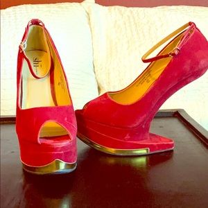SHI red heeless high heals with ankle strap